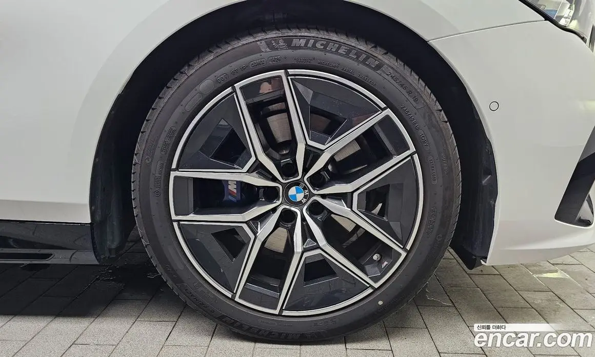 BMW 5 серия 2025 2.0 автомат (гидро), фото 26