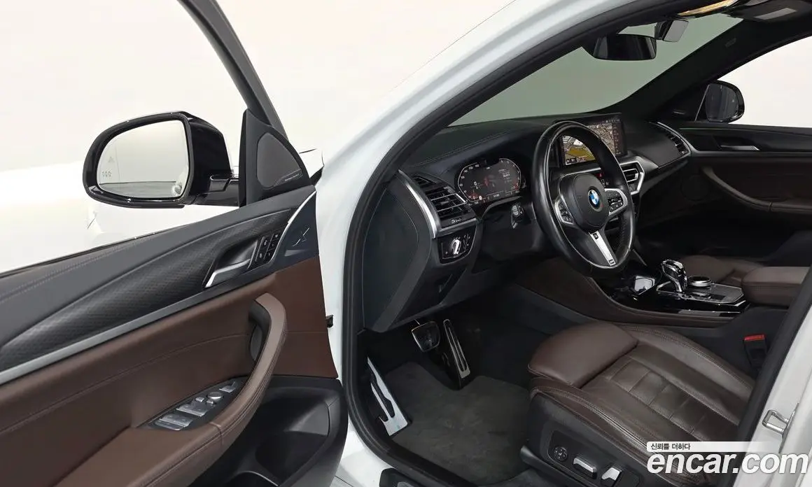 BMW X4 2023 2.0 автомат (гидро), фото 13