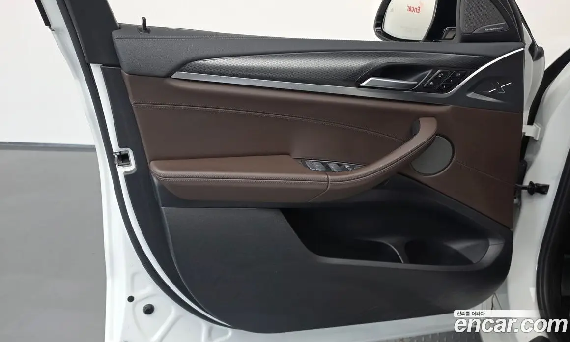 BMW X4 2023 2.0 автомат (гидро), фото 14
