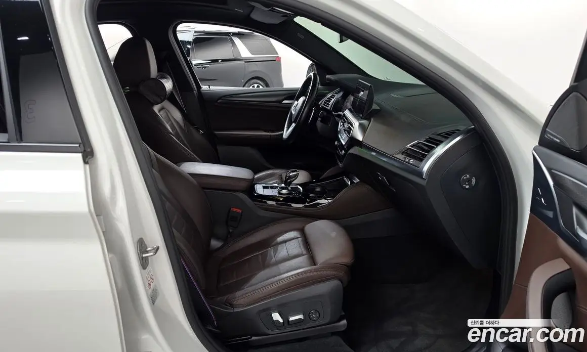 BMW X4 2023 2.0 автомат (гидро), фото 16