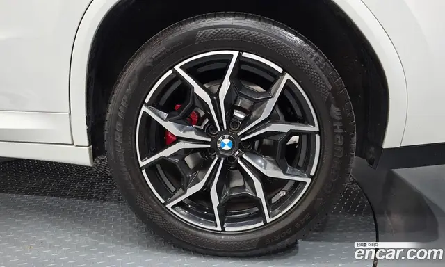 BMW X4 2023 2.0 автомат (гидро), миниатюра 7