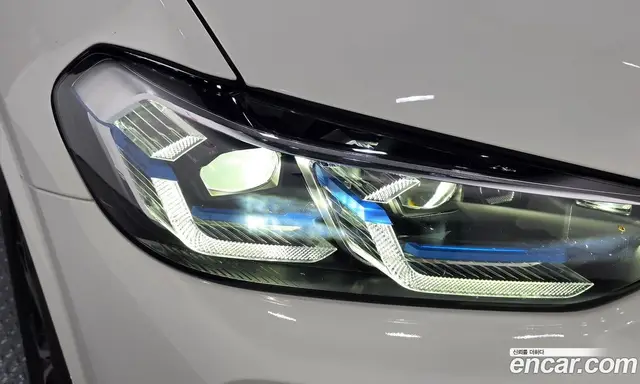 BMW X4 2023 2.0 автомат (гидро), миниатюра 8