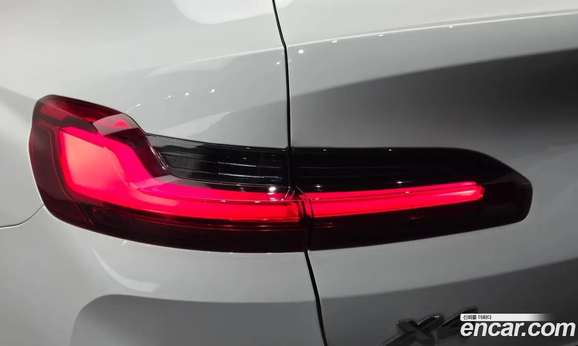 BMW X4 2023 2.0 автомат (гидро), фото 9