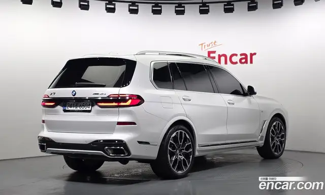 BMW X7 2025 3.0 автомат (гидро), миниатюра 2