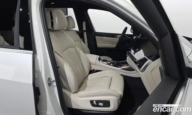 BMW X7 2025 3.0 автомат (гидро), миниатюра 12