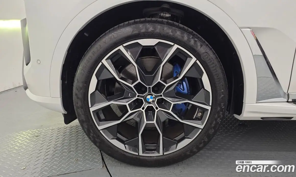 BMW X7 2025 3.0 автомат (гидро), фото 5