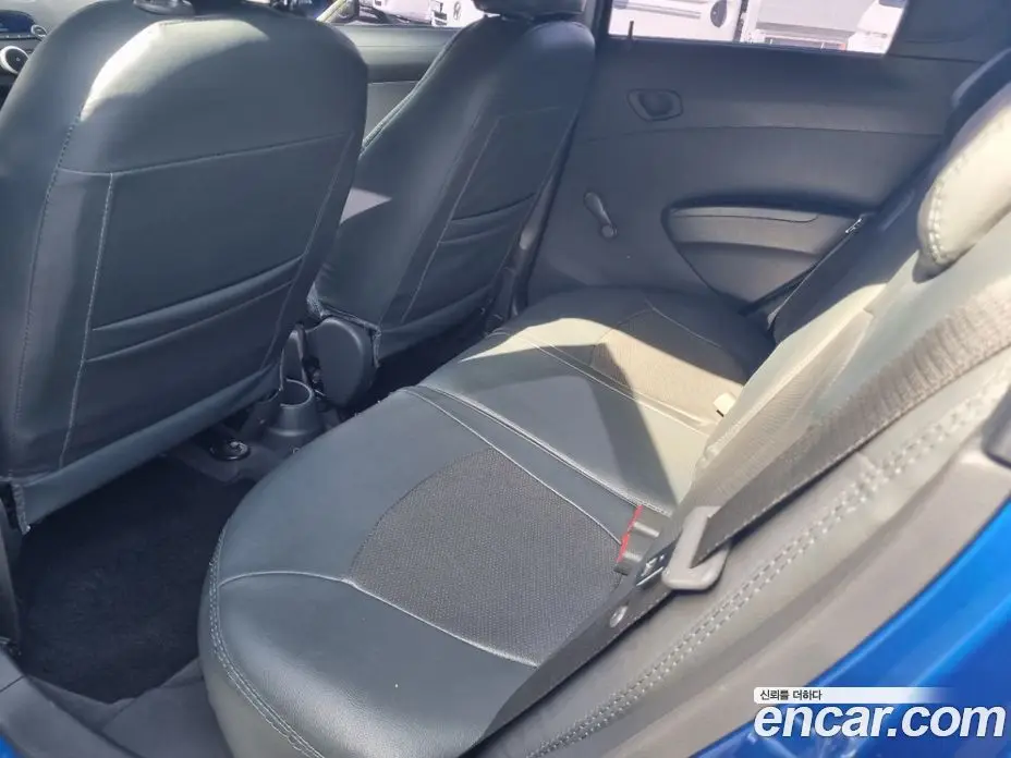 Chevrolet Spark 2011 1.0 автомат (гидро), фото 12