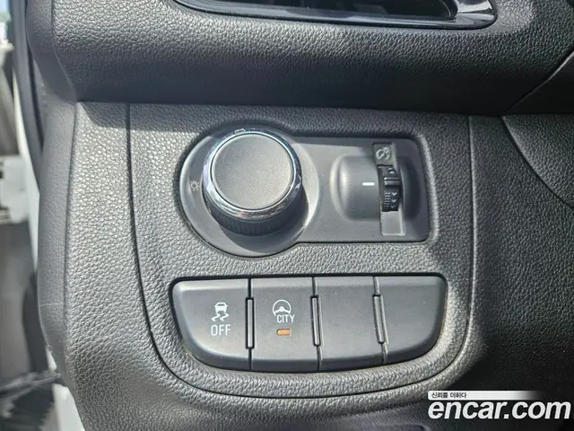 Chevrolet Spark 2017 1.0 автомат (гидро), миниатюра 11