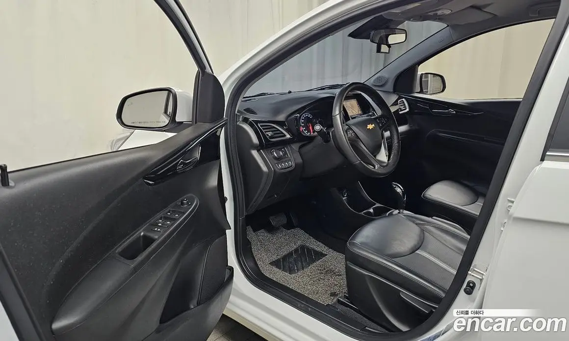 Chevrolet Spark 2019 1.0 автомат (гидро), фото 10 Chevrolet Spark 2019 1.0 автомат (гидро), фото 10