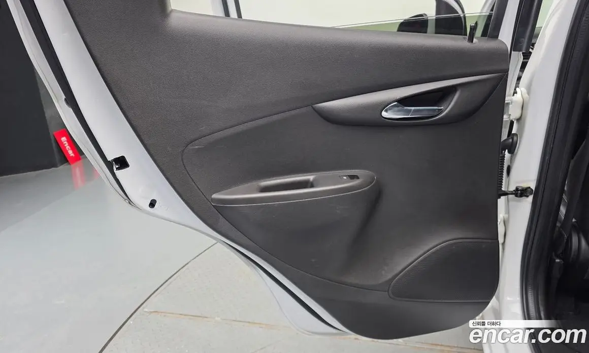 Chevrolet Spark 2020 1.0 автомат (гидро), фото 14