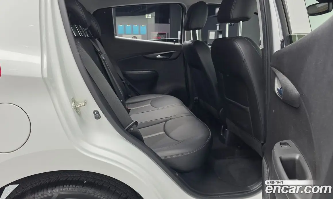 Chevrolet Spark 2020 1.0 автомат (гидро), фото 17