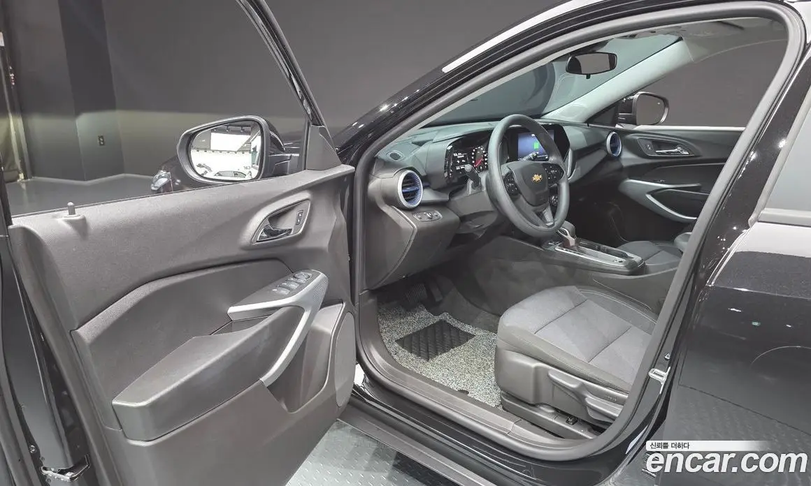 Chevrolet Trax 2024 1.2 автомат (гидро), фото 13