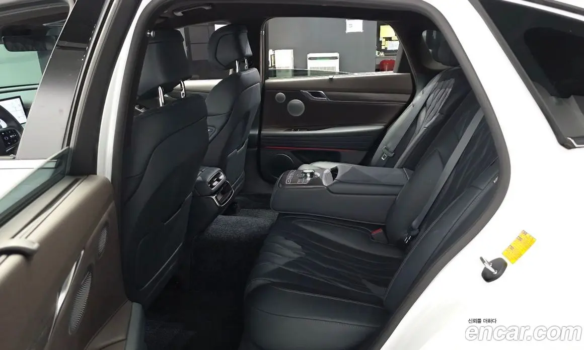 Genesis G80 2024 2.5 автомат (гидро), фото 18
