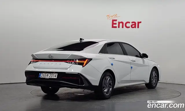 Hyundai Avante 2023 1.6 автомат (гидро), миниатюра 2