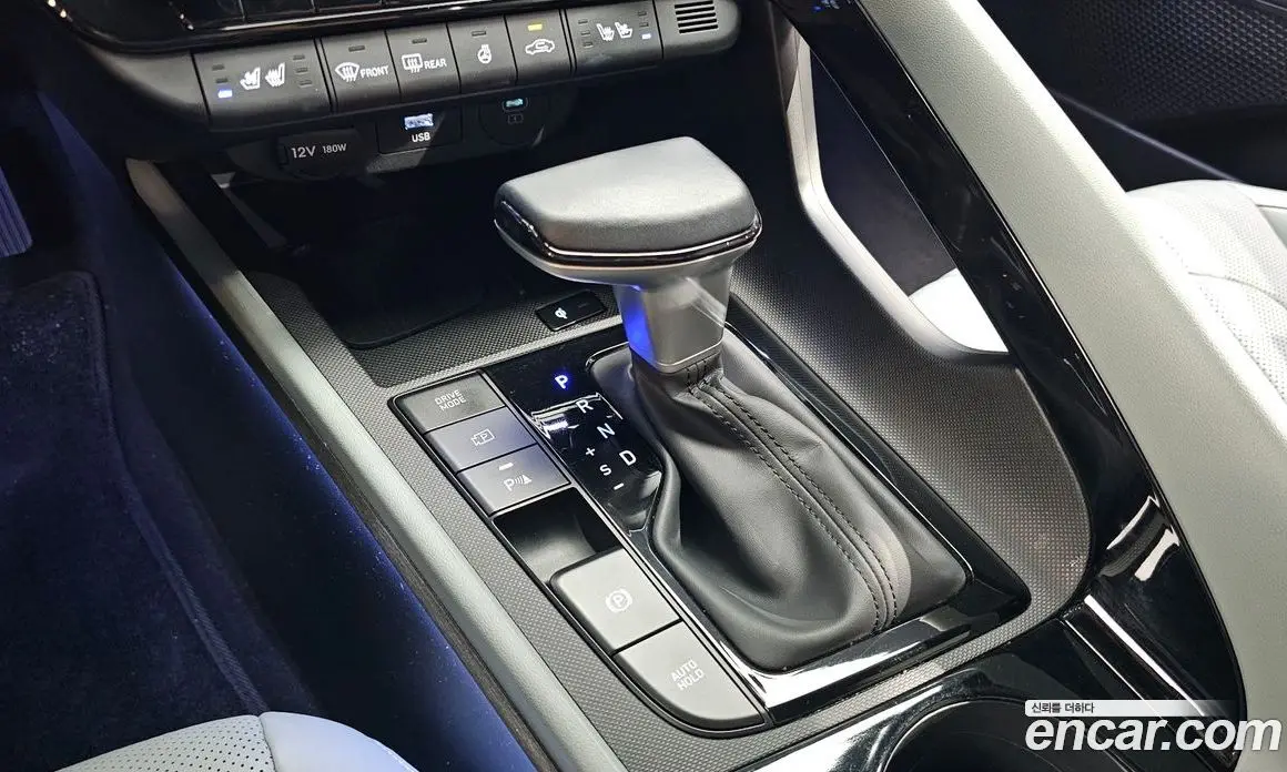 Hyundai Avante 2023 1.6 автомат (гидро), фото 12
