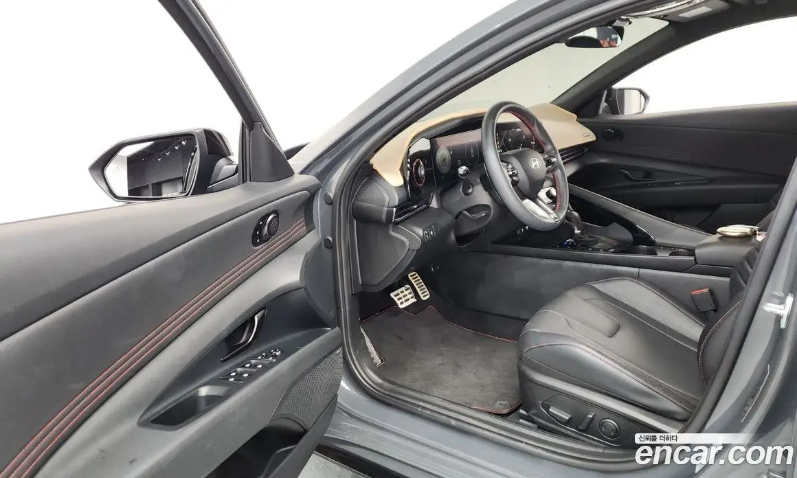 Hyundai Avante 2024 1.6 автомат (гидро), фото 13