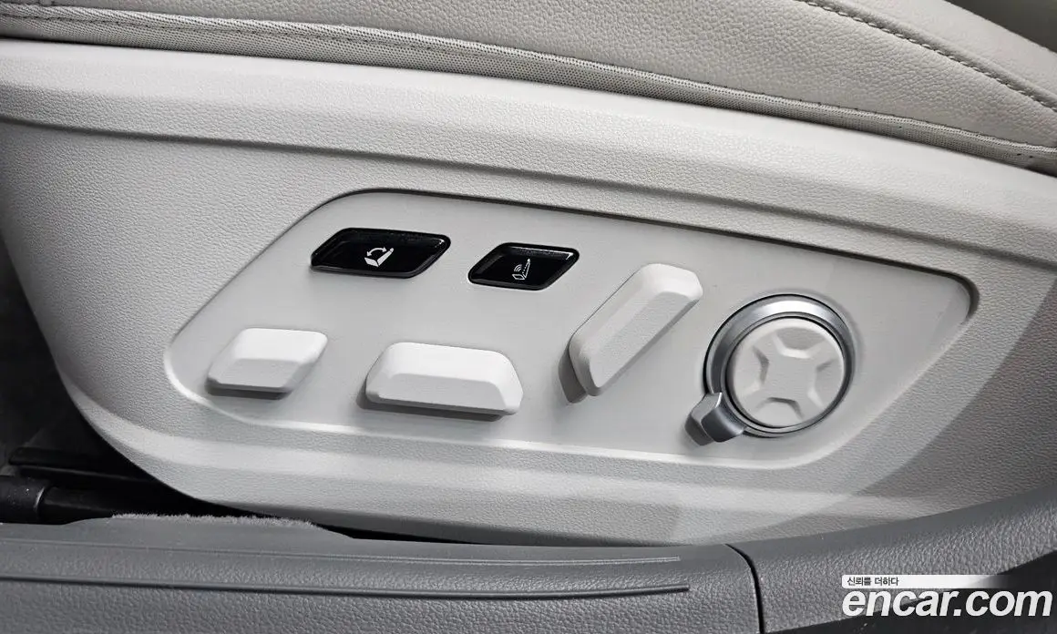 Hyundai Grandeur 2022 2.5 автомат (гидро), фото 28