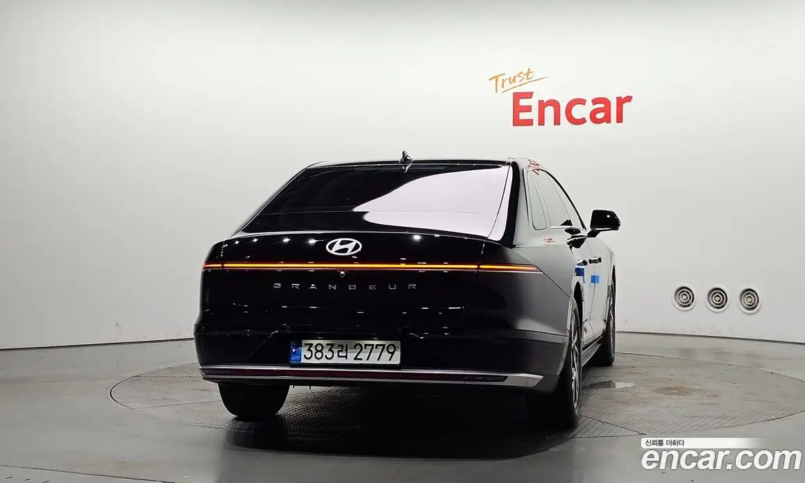 Hyundai Grandeur 2022 2.5 автомат (гидро), фото 4