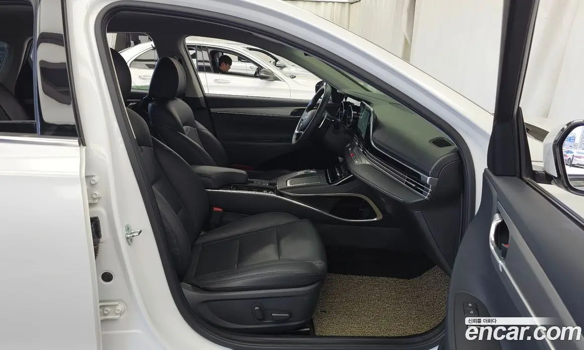 Hyundai Grandeur 2022 3.0 автомат (гидро), фото 17