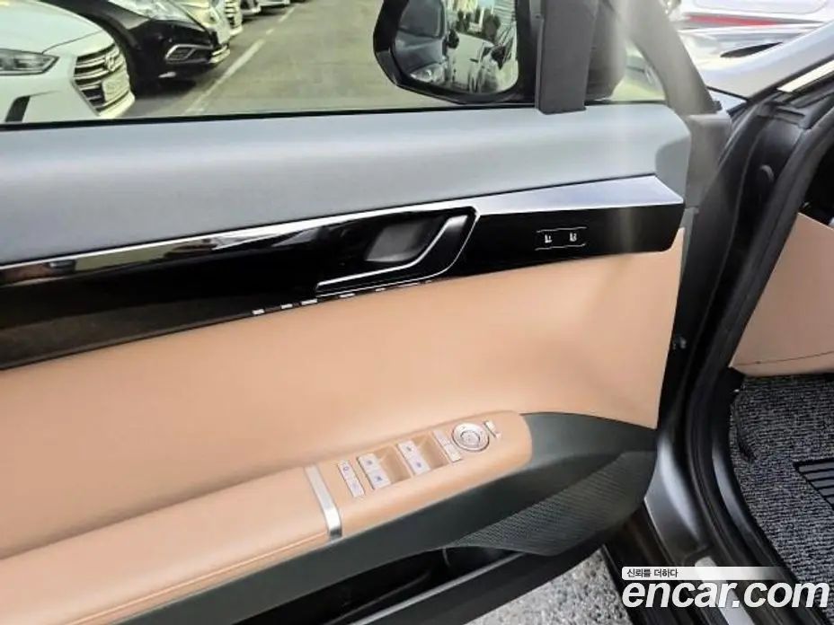 Hyundai Grandeur 2023 1.6 автомат (гидро), фото 15