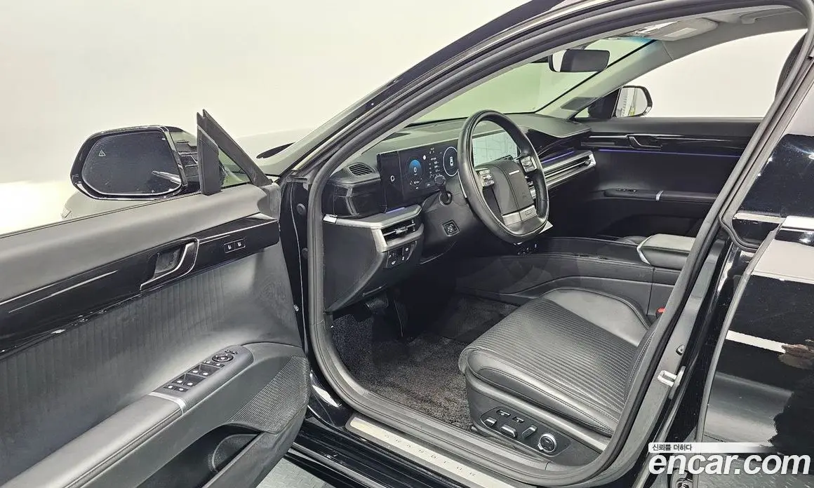 Hyundai Grandeur 2023 2.5 автомат (гидро), фото 13