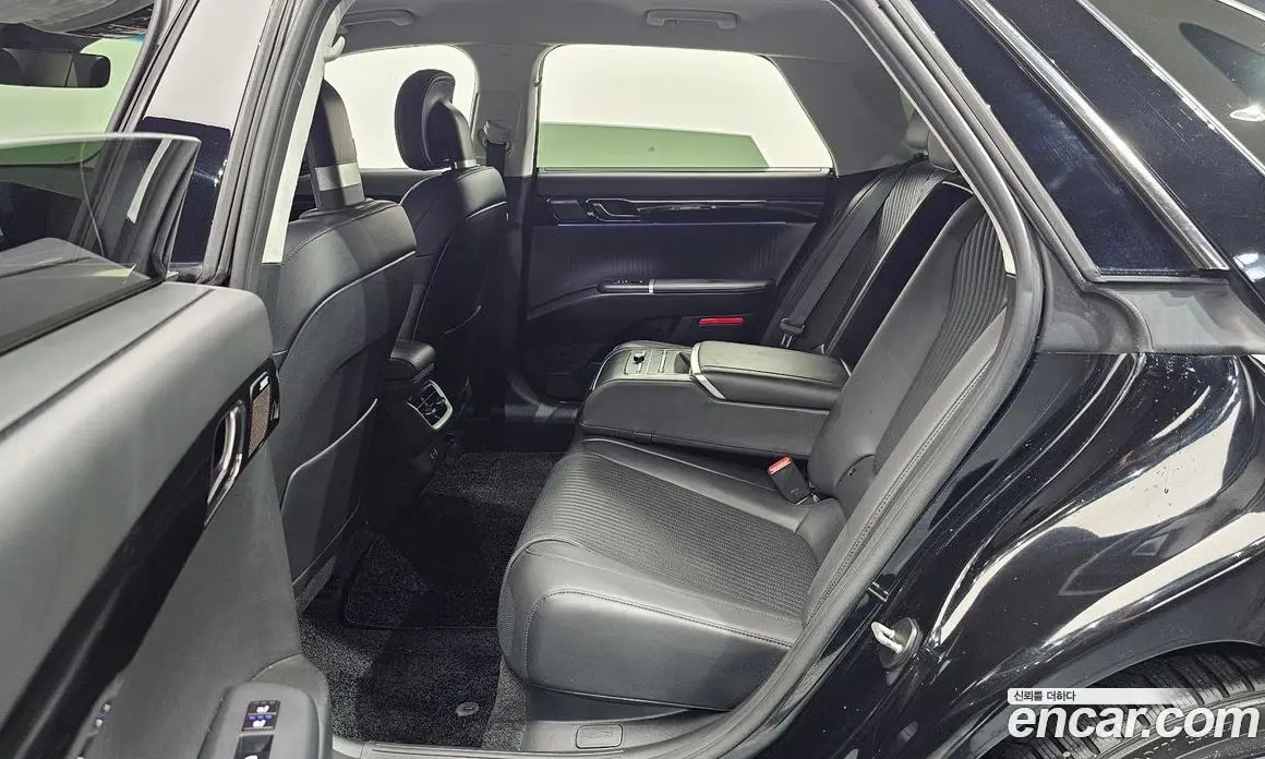 Hyundai Grandeur 2023 2.5 автомат (гидро), фото 17