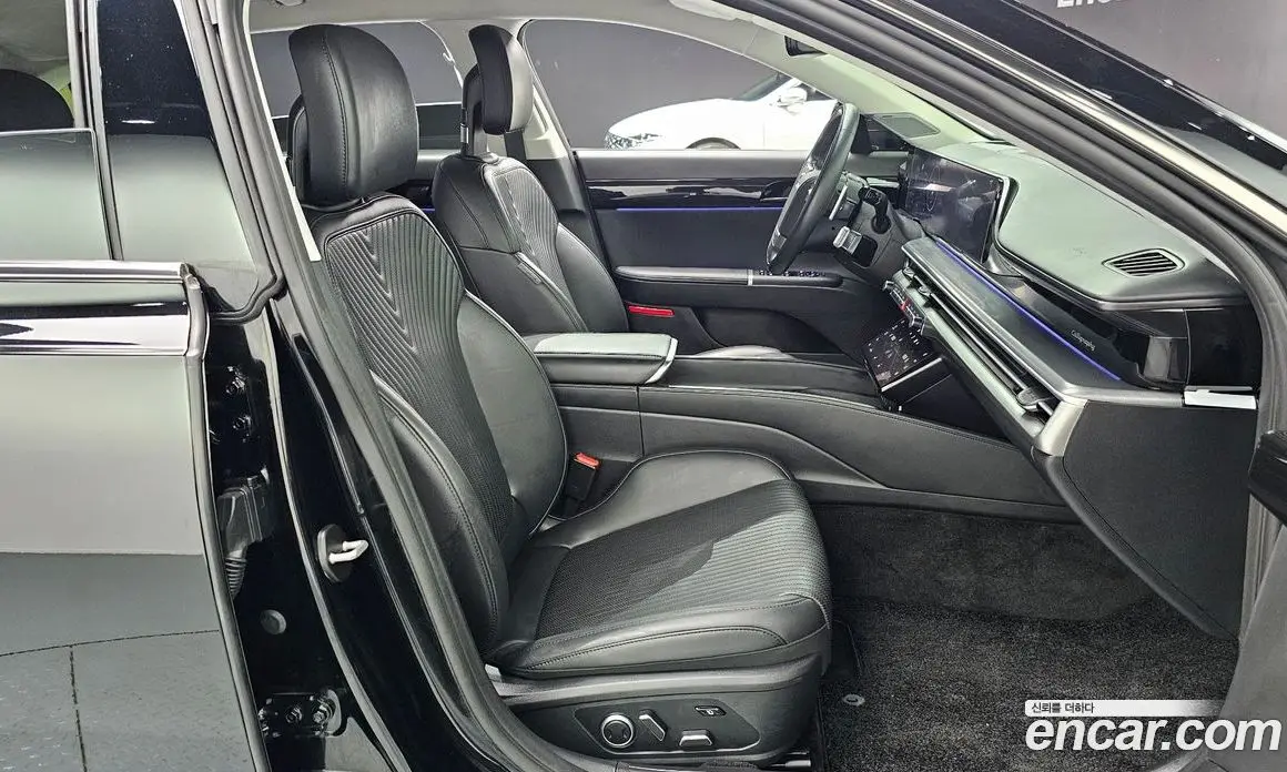 Hyundai Grandeur 2023 2.5 автомат (гидро), фото 18