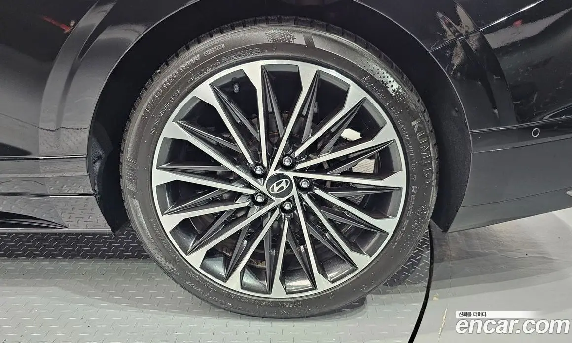 Hyundai Grandeur 2023 2.5 автомат (гидро), фото 7