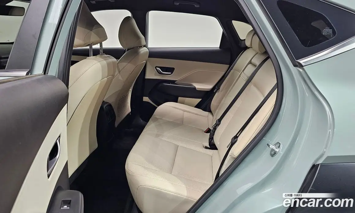 Hyundai Kona 2023 1.6 автомат (гидро), фото 17