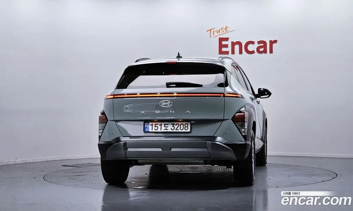 Hyundai Kona 2023 1.6 автомат (гидро), фото 4