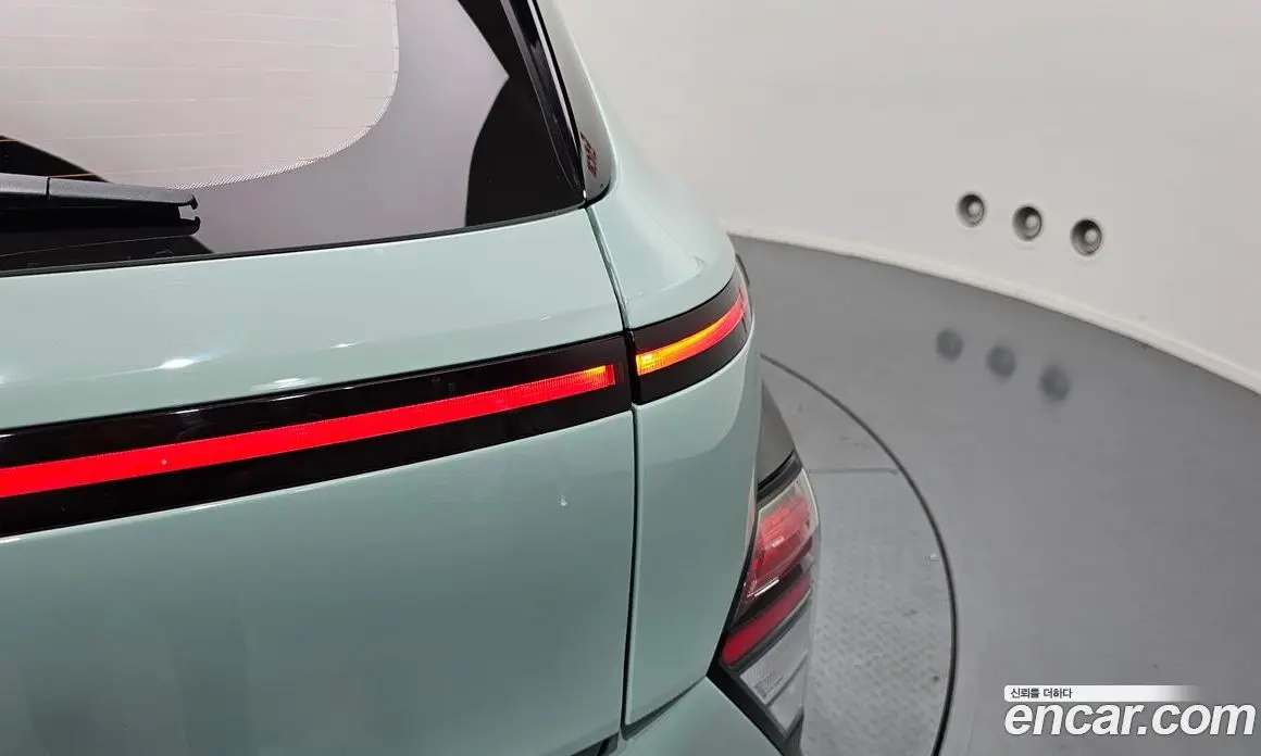 Hyundai Kona 2023 1.6 автомат (гидро), фото 9