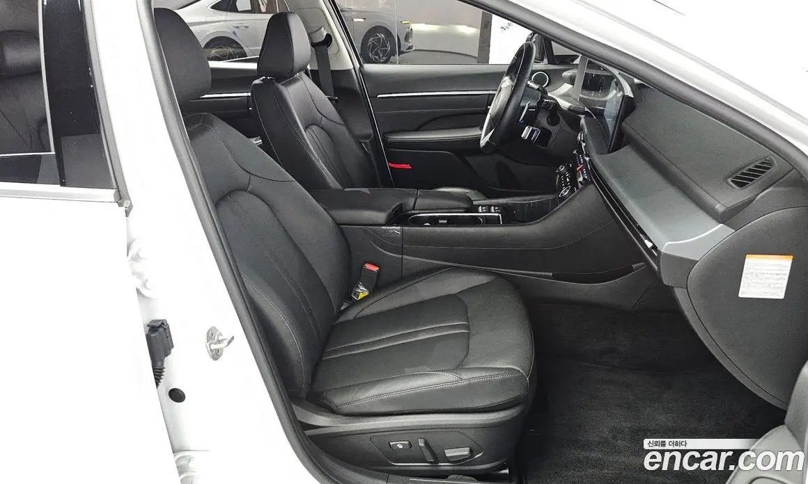 Hyundai Sonata 2025 2.0 автомат (гидро), фото 13