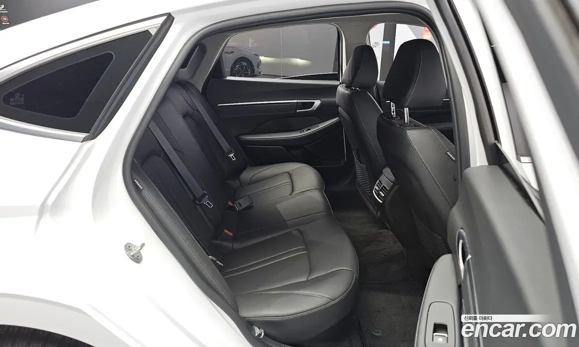 Hyundai Sonata 2025 2.0 автомат (гидро), фото 16