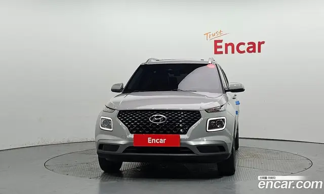 Hyundai Venue 2021 1.6 автомат (гидро), миниатюра 3