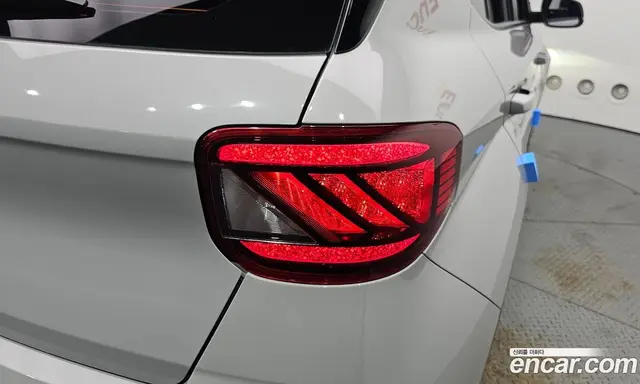 Hyundai Venue 2021 1.6 автомат (гидро), миниатюра 9