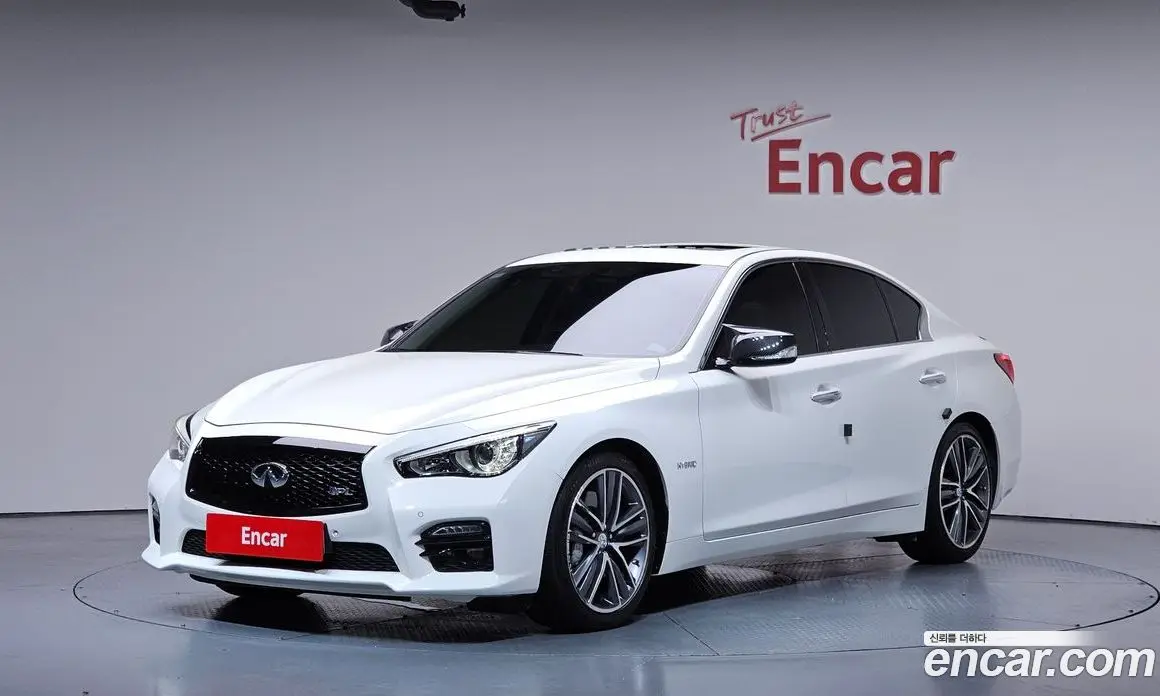 Infiniti Q50 2016 3.5 автомат (гидро), фото 1 Infiniti Q50 2016 3.5 автомат (гидро), фото 1