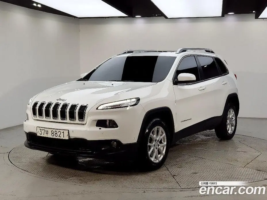 Jeep Cherokee 2014 2.0 автомат (гидро), фото 1 Jeep Cherokee 2014 2.0 автомат (гидро), фото 1