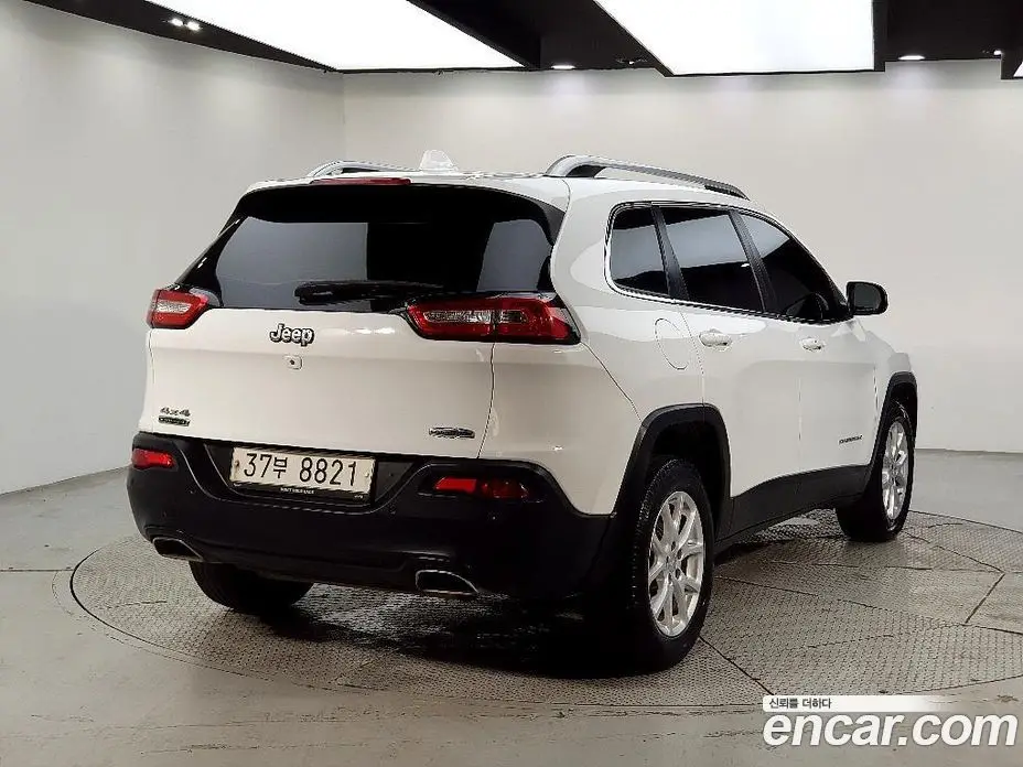 Jeep Cherokee 2014 2.0 автомат (гидро), фото 4 Jeep Cherokee 2014 2.0 автомат (гидро), фото 4