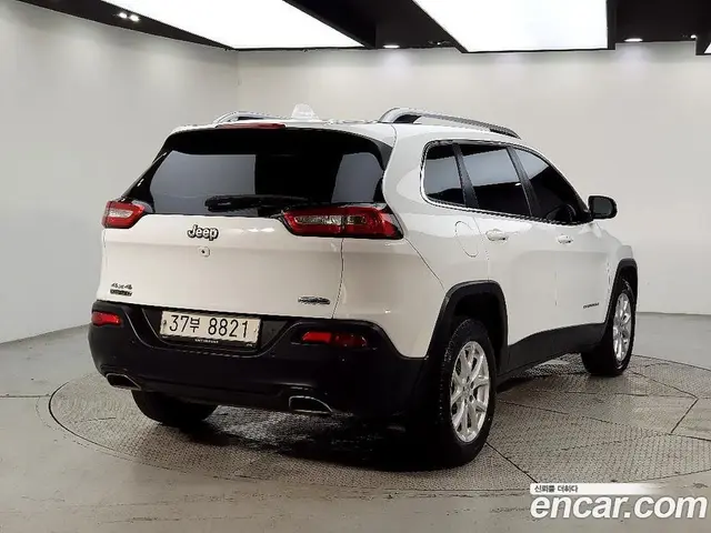 Jeep Cherokee 2014 2.0 автомат (гидро), миниатюра 4 Jeep Cherokee 2014 2.0 автомат (гидро), миниатюра 4