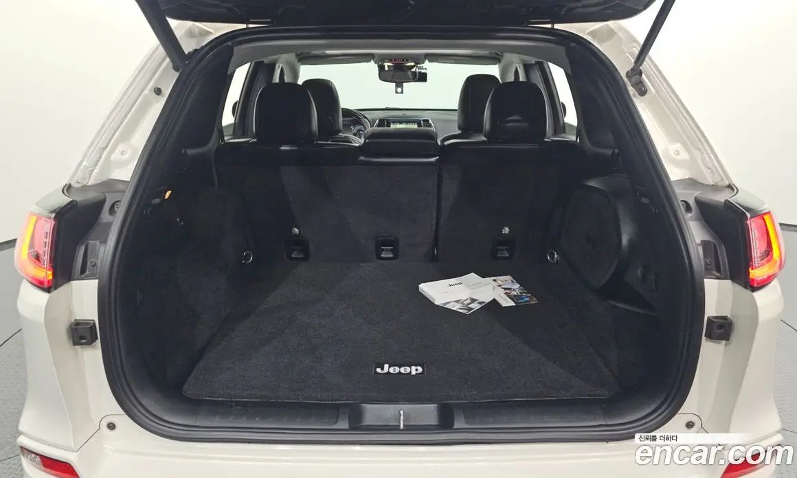 Jeep Cherokee 2019 2.2 автомат (гидро), фото 25
