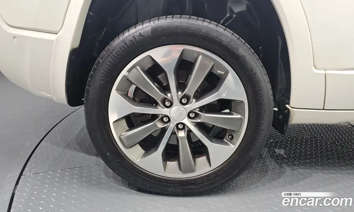 Jeep Cherokee 2019 2.2 автомат (гидро), фото 4
