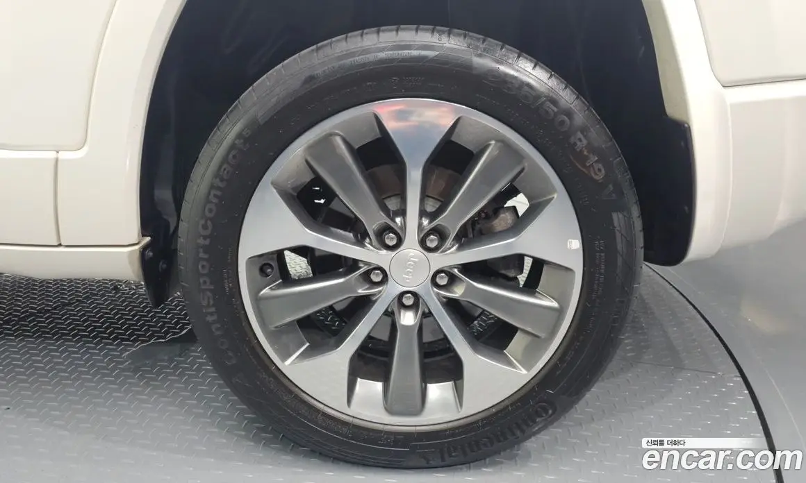 Jeep Cherokee 2019 2.2 автомат (гидро), фото 6