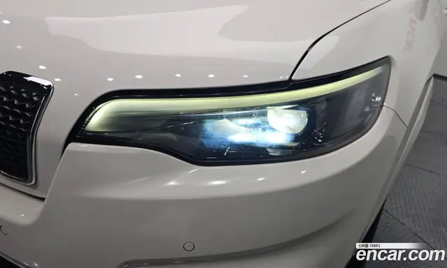 Jeep Cherokee 2019 2.2 автомат (гидро), миниатюра 7
