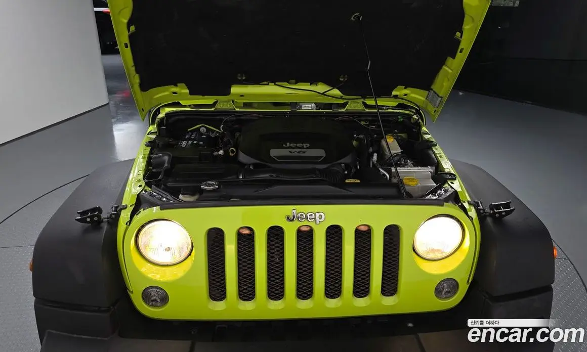 Jeep Wrangler 2016 3.6 автомат (гидро), фото 6