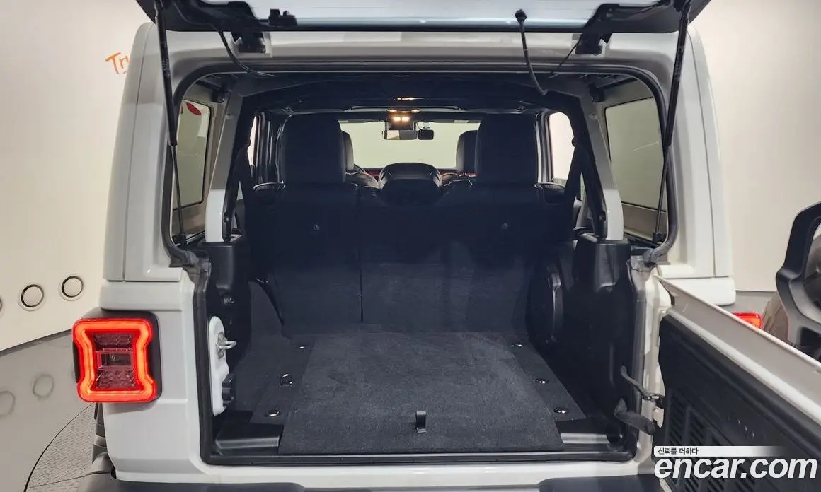 Jeep Wrangler 2019 2.0 автомат (гидро), фото 17