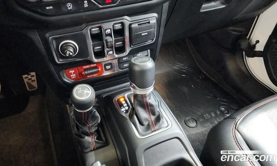 Jeep Wrangler 2019 2.0 автомат (гидро), фото 9