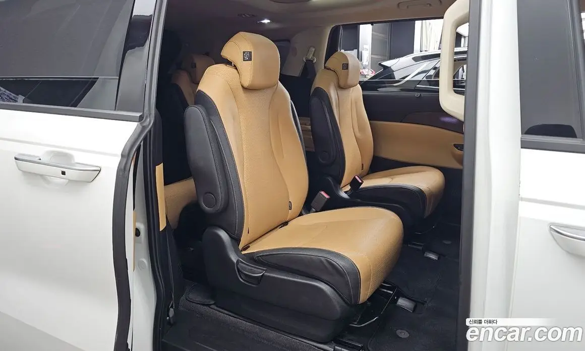 Kia Carnival 2022 2.2 автомат (гидро), фото 17