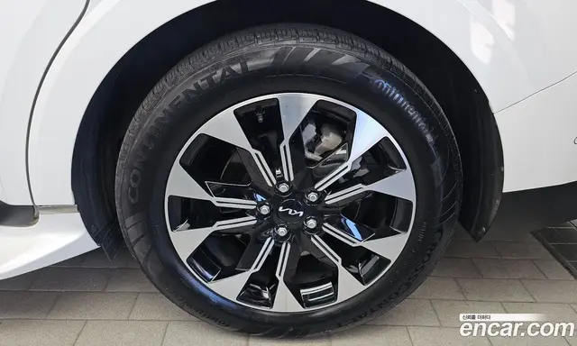 Kia Carnival 2022 2.2 автомат (гидро), миниатюра 6