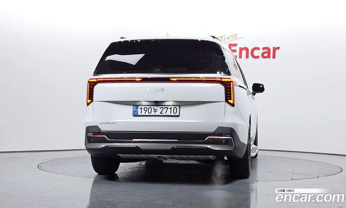 Kia Carnival 2023 3.5 автомат (гидро), фото 4