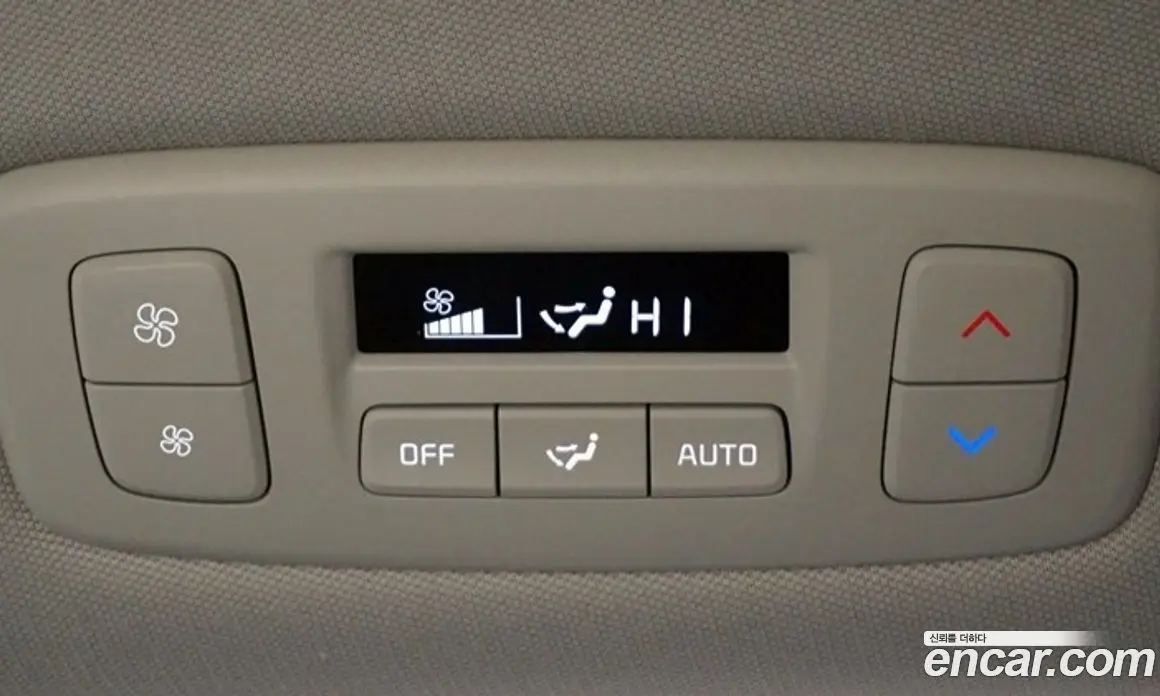 Kia Carnival 2026 1.6 автомат (гидро), фото 12